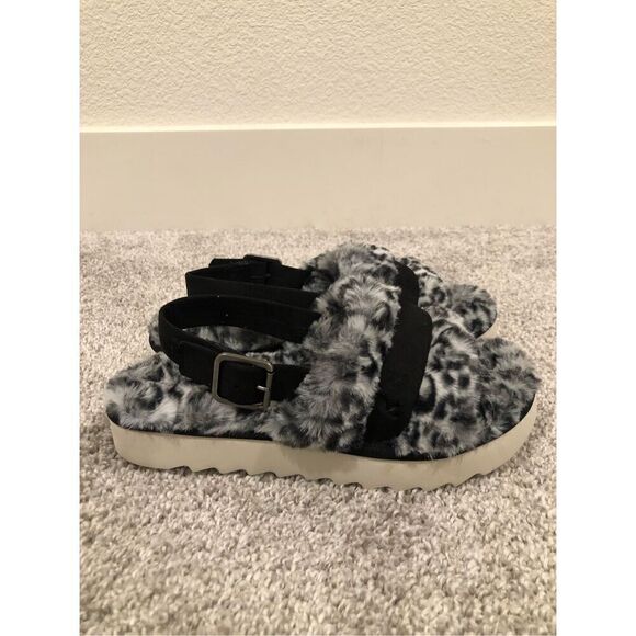 Koolaburra UGG Fuzz’d Out Cheetah Faux Fur Sandal Women’s Size 7 - Picture 2 of 8